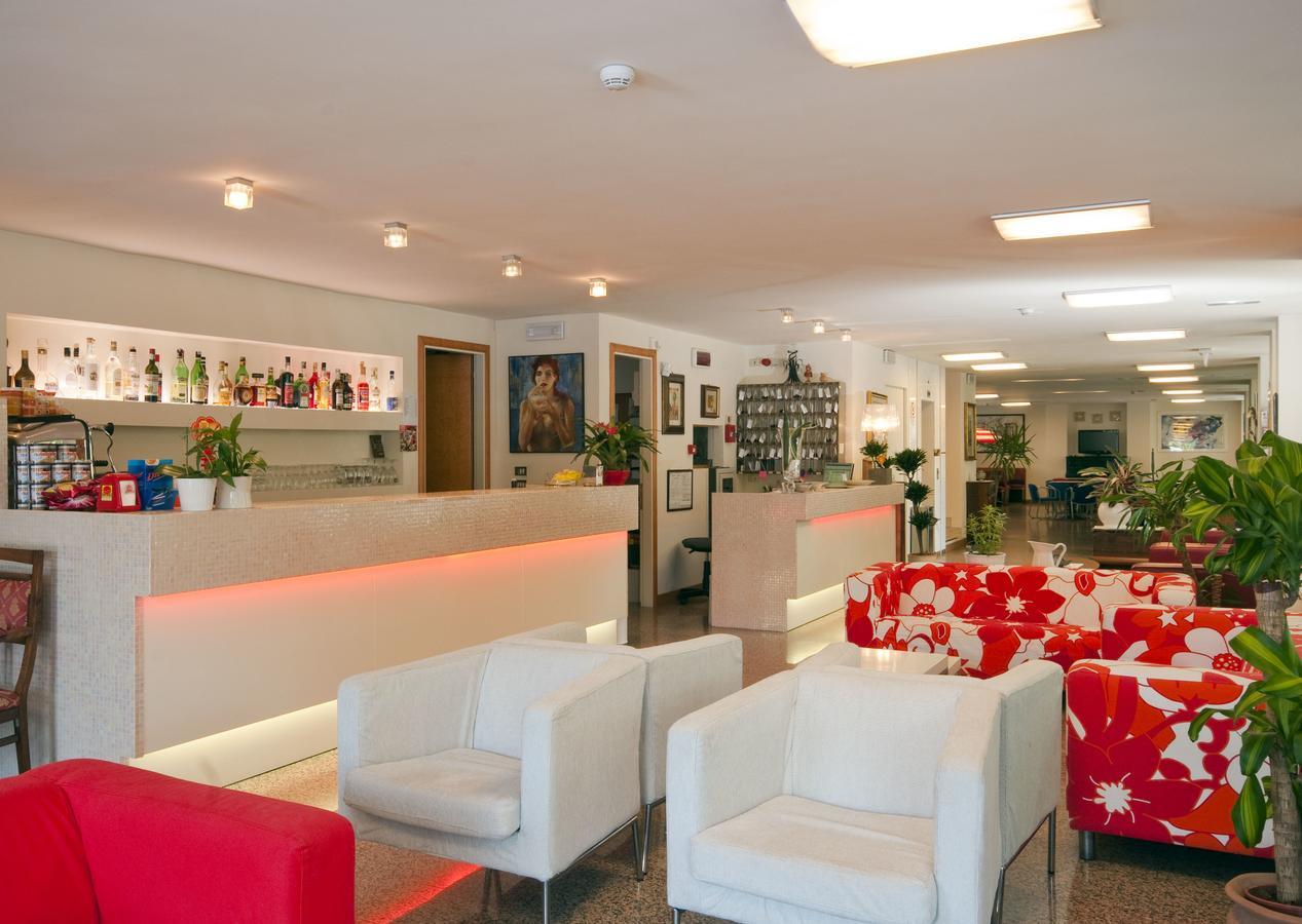 Hotel Trafalgar Rimini Zewnętrze zdjęcie