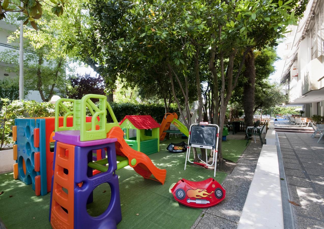 Hotel Trafalgar Rimini Zewnętrze zdjęcie