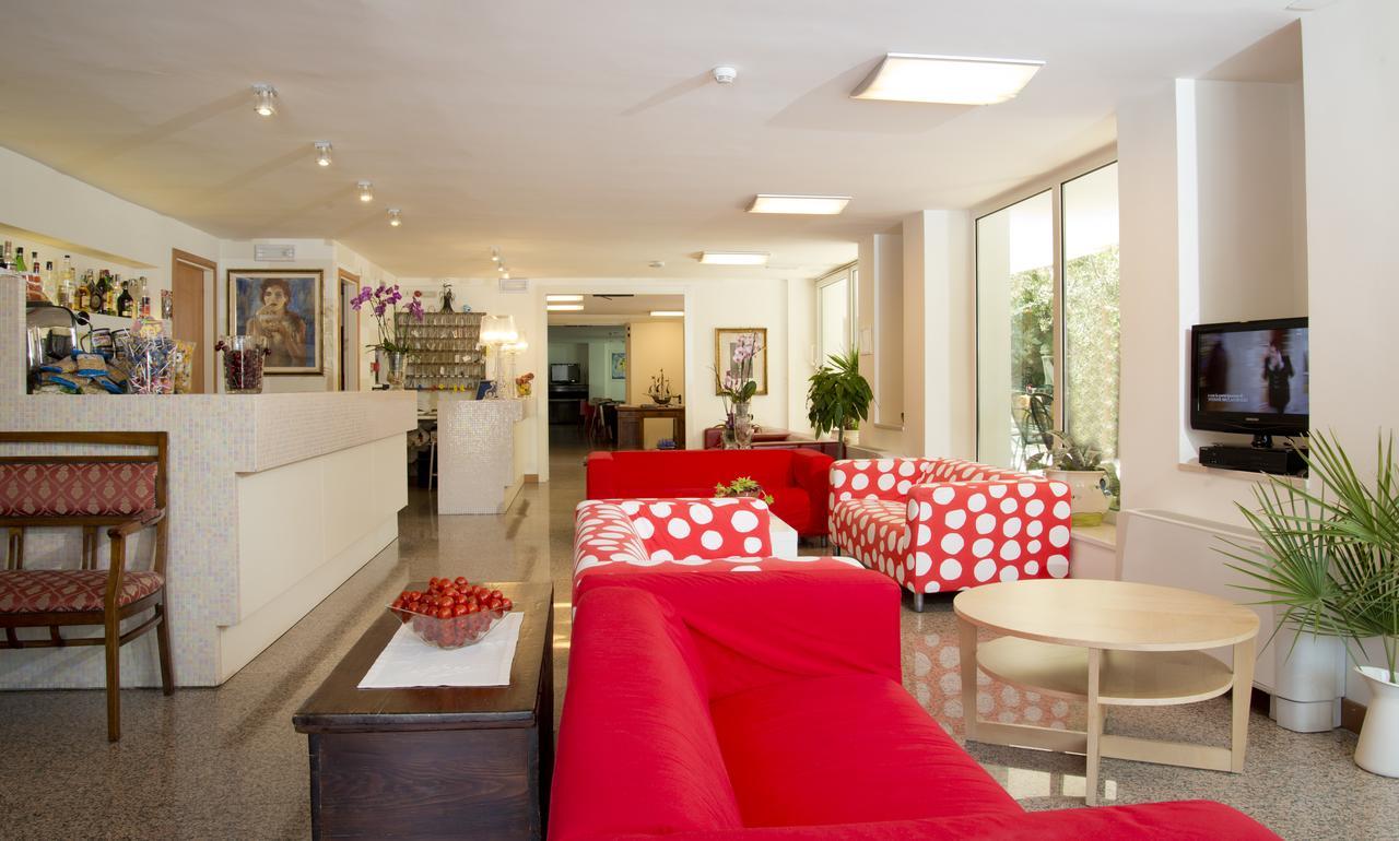 Hotel Trafalgar Rimini Zewnętrze zdjęcie