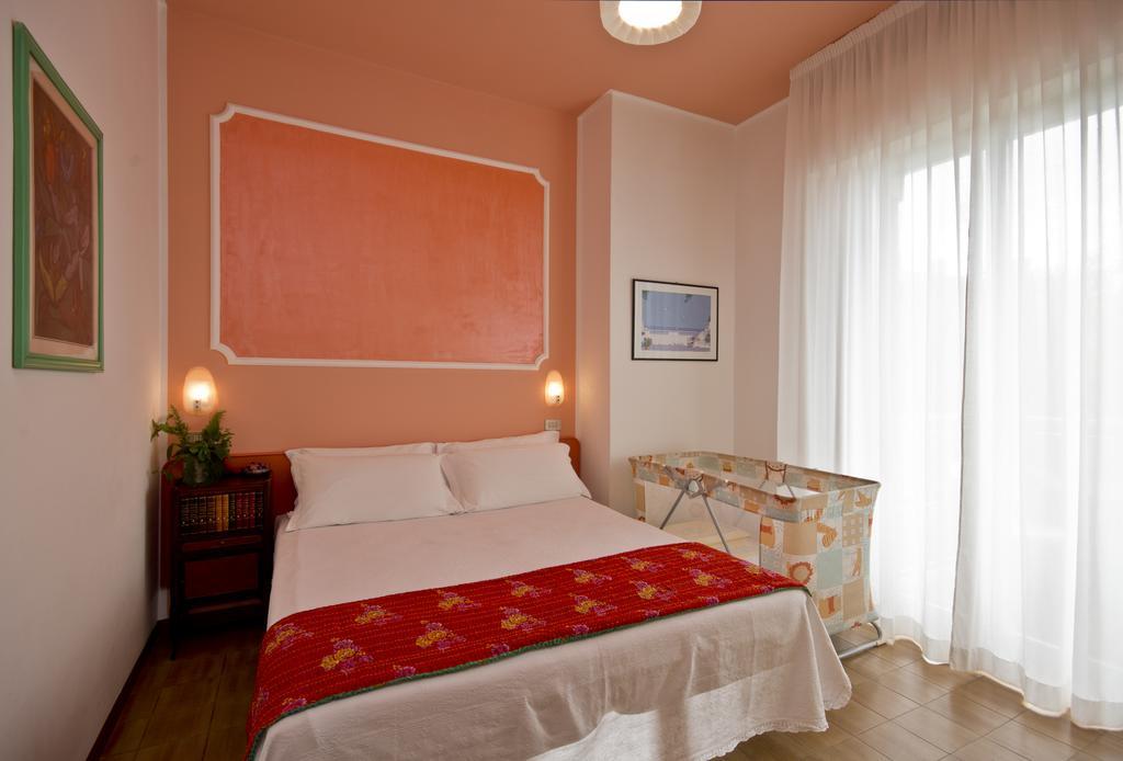 Hotel Trafalgar Rimini Zewnętrze zdjęcie